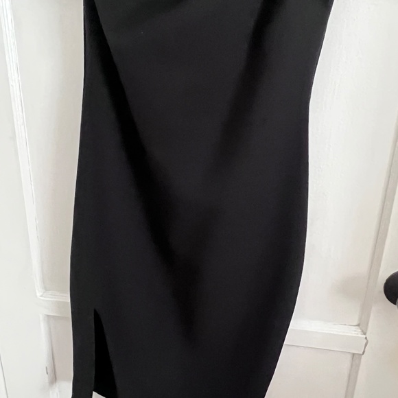 "Likely" Black Asymmetrical Evening Dress size 4 - Picture 4 of 6